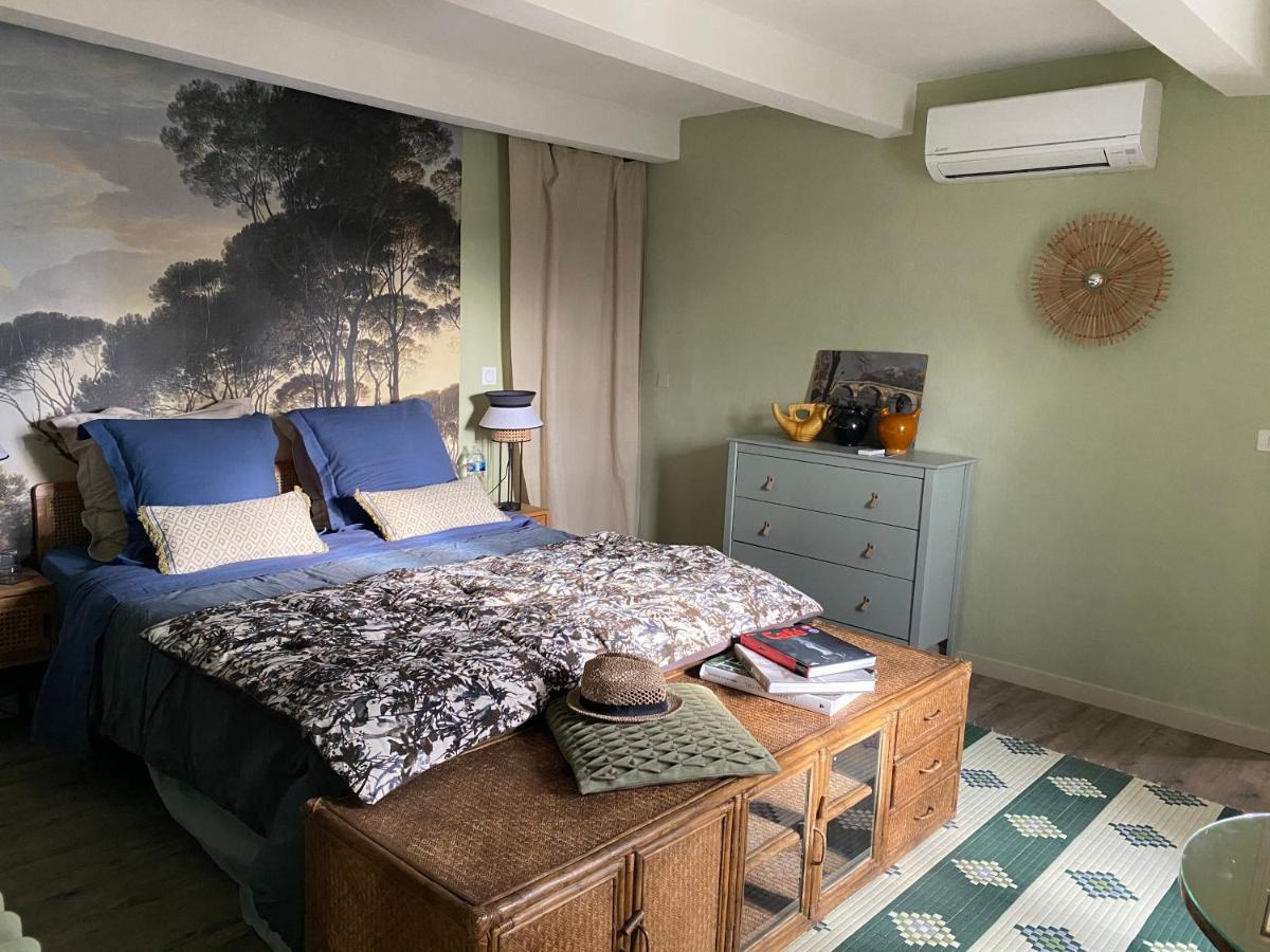 La Belle Etoile Chambres Roaix 外观 照片